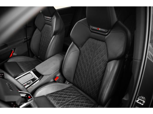 Audi Q6 e-tron S edition 100 kWh | Luchtvering | Panoramdak | 21" | ACC | ActivLease financial lease