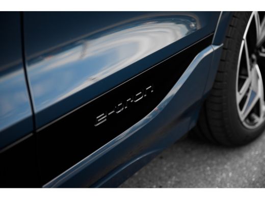 Audi Q6 e-tron S edition 100 kWh | Luchtvering | Panoramdak | 21" | ACC | ActivLease financial lease