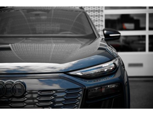 Audi Q6 e-tron S edition 100 kWh | Luchtvering | Panoramdak | 21" | ACC | ActivLease financial lease