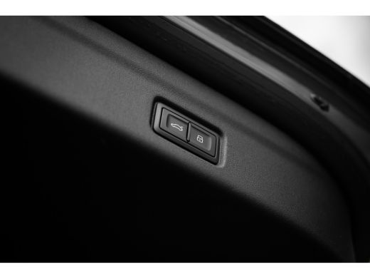 Audi Q6 e-tron S edition 100 kWh | Luchtvering | Panoramdak | 21" | ACC | ActivLease financial lease