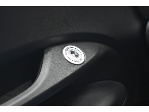 Fiat 500e 42kWh 3 Fase | Comfort + Style Pack | Navigatie | Stoelverwarming | Dodehoek-Detectie | Achteruit... ActivLease financial lease