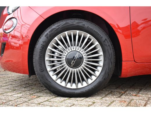 Fiat 500e 42kWh 3 Fase | Comfort + Style Pack | Navigatie | Stoelverwarming | Dodehoek-Detectie | Achteruit... ActivLease financial lease