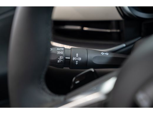 Fiat 600 1.2 Hybrid La Prima | Stoelverwarming | Camera | Navigatie | Parkeersensoren | Climate Controle |... ActivLease financial lease