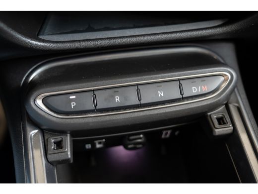Fiat 600 1.2 Hybrid La Prima | Stoelverwarming | Camera | Navigatie | Parkeersensoren | Climate Controle |... ActivLease financial lease