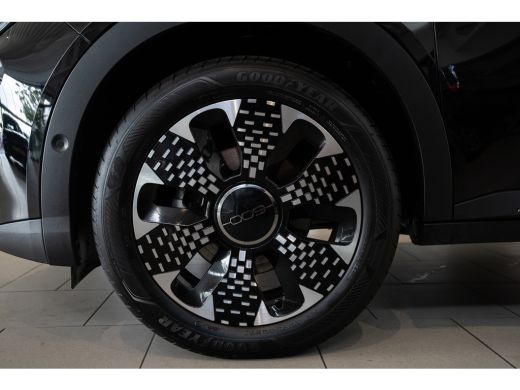 Fiat 600 1.2 Hybrid La Prima | Stoelverwarming | Camera | Navigatie | Parkeersensoren | Climate Controle |... ActivLease financial lease