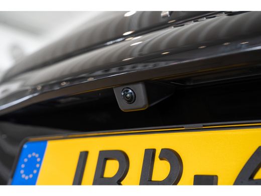 Fiat 600 1.2 Hybrid La Prima | Stoelverwarming | Camera | Navigatie | Parkeersensoren | Climate Controle |... ActivLease financial lease