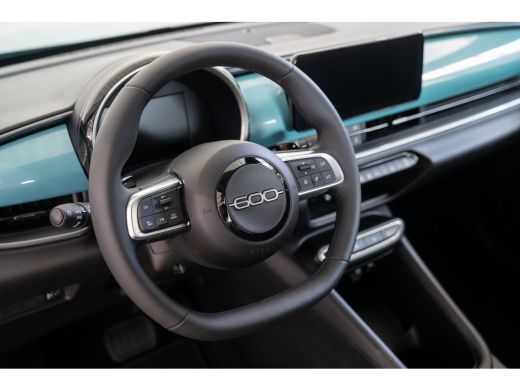 Fiat 600 1.2 Hybrid Urban | Camera | Apple Carplay & Android Auto | Parkeersensoren | Climate Controle | K... ActivLease financial lease