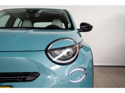 Fiat 600 1.2 Hybrid Urban | Camera | Apple Carplay & Android Auto | Parkeersensoren | Climate Controle | K... ActivLease financial lease