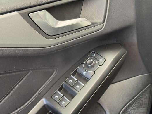 Ford Focus 1.0 EcoBoost Connected | 16-inch stalen velgen | Airco | Apple CarPlay/Android Auto ActivLease financial lease