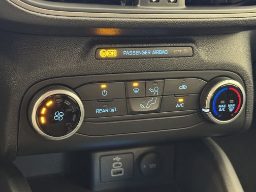 Ford Focus 1.0 EcoBoost Connected | 16-inch stalen velgen | Airco | Apple CarPlay/Android Auto ActivLease financial lease
