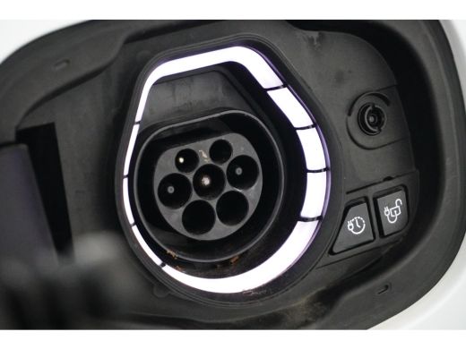 Ford Kuga 2.5 PHEV ST-Line X | Trekhaak | Head-up | Adapt. Cruise | Pano | Apple Carplay ActivLease financial lease