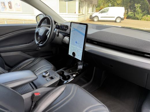Ford Mustang Mach-E Mach-E Extended 98kWh | Trekhaak | Panorama | B&O Sound | 360 Camera | Navi | ActivLease financial lease