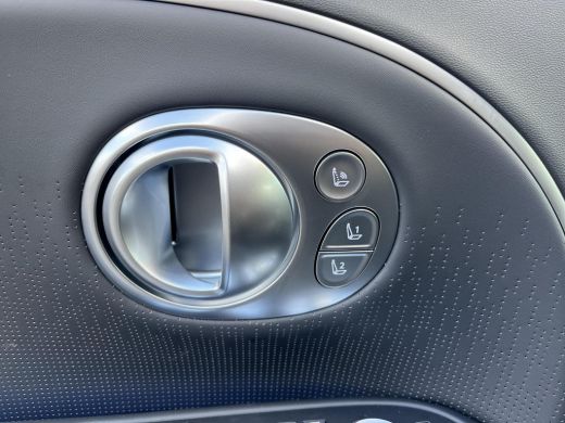 Hyundai IONIQ 9 9 Lounge AWD 7p. 110.3 kWh | Rijklaarprijs! Dus geen extra afleverkosten! | Panorama dak | Meest ... ActivLease financial lease