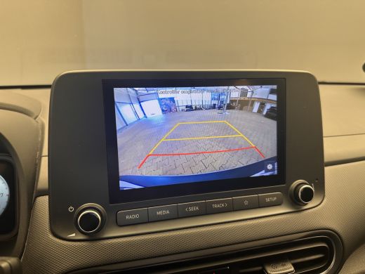 Hyundai Kona 1.0 T-GDI Stuur/Stoelverwarming | Carplay | Parkeersensoren | Camera | Digitaal Dashboard | 16" L... ActivLease financial lease