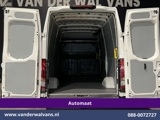 Iveco Daily 35S14V 136pk Automaat 3500kg Trekhaak L2H2 Euro6 Airco | Navigatie | LED | Cruisecontrol Chauffeu... ActivLease financial lease