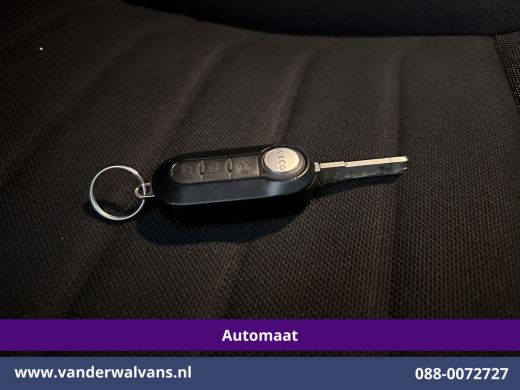 Iveco Daily 35S14V 136pk Automaat 3500kg Trekhaak L2H2 Euro6 Airco | Navigatie | LED | Cruisecontrol Chauffeu... ActivLease financial lease