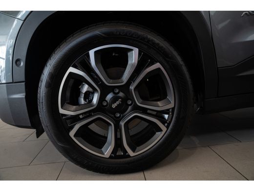 Jeep Avenger Summit 54 kWh | Warmtepomp | Elektrische Achterklep | Camera | Winter pack | Keyless | Climate Co... ActivLease financial lease