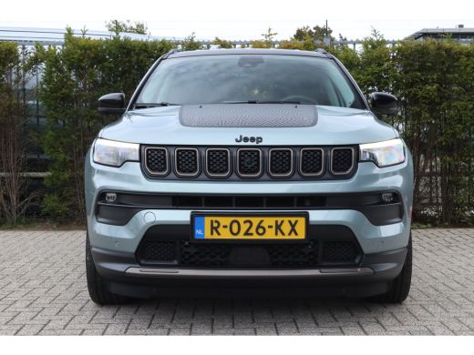Jeep Compass 1.5T e-Hybrid Upland | Airco (automatisch) | Lichtmetalen velgen 19" | Navigatiesysteem full map ActivLease financial lease