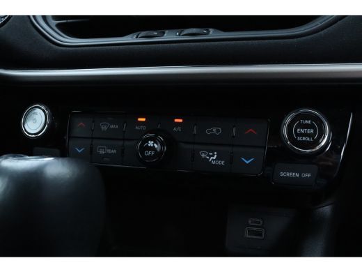 Jeep Compass 1.5T e-Hybrid Upland | Airco (automatisch) | Lichtmetalen velgen 19" | Navigatiesysteem full map ActivLease financial lease