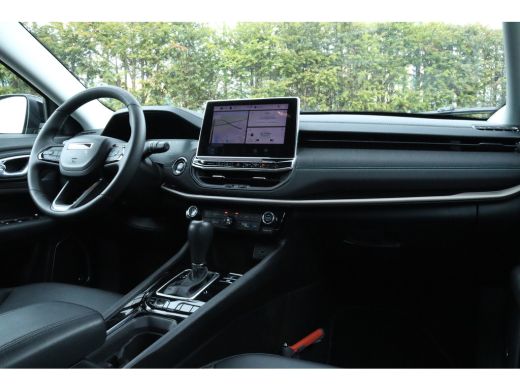 Jeep Compass 1.5T e-Hybrid Upland | Airco (automatisch) | Lichtmetalen velgen 19" | Navigatiesysteem full map ActivLease financial lease