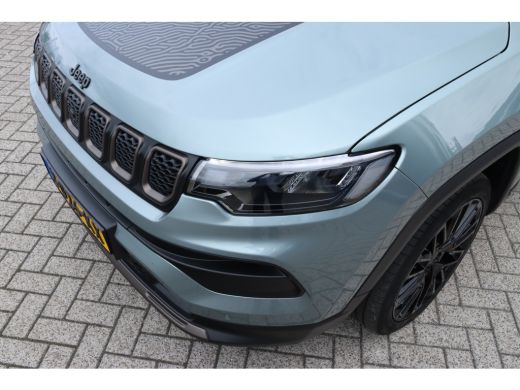 Jeep Compass 1.5T e-Hybrid Upland | Airco (automatisch) | Lichtmetalen velgen 19" | Navigatiesysteem full map ActivLease financial lease