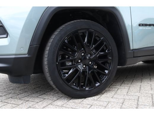 Jeep Compass 1.5T e-Hybrid Upland | Airco (automatisch) | Lichtmetalen velgen 19" | Navigatiesysteem full map ActivLease financial lease