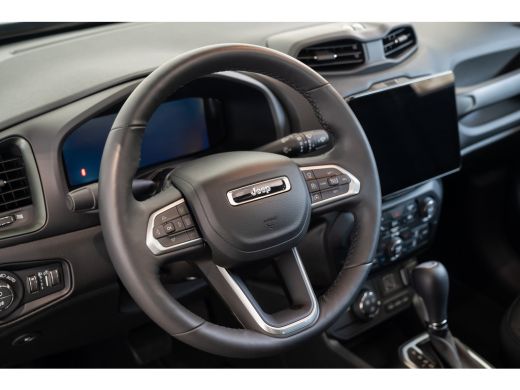 Jeep Renegade 4xe 240 Plug-in Hybrid Electric The North Star | Panoramadak | Stoelverwarming | Camera | Climate... ActivLease financial lease