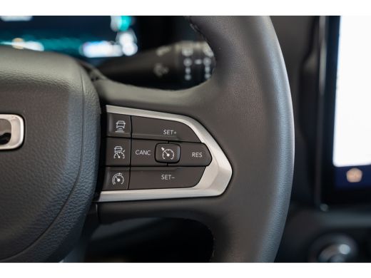 Jeep Renegade 4xe 240 Plug-in Hybrid Electric The North Star | Panoramadak | Stoelverwarming | Camera | Climate... ActivLease financial lease