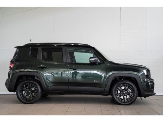 Jeep Renegade 4xe 240 Plug-in Hybrid Electric The North Star | Panoramadak | Stoelverwarming | Camera | Climate... ActivLease financial lease
