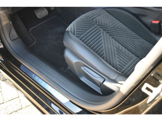 Lancia Ypsilon 1.2 Turbo Hybrid LX Automaat | Navigatie SALA | Alcantara | Adaptive Cruise | Achteruitrijcamera ... ActivLease financial lease