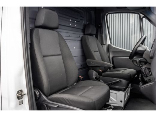 Mercedes-Benz Sprinter 311 CDI | L2H2 | Camera | CarPlay | Climate | Inrichting | Omvormer | Oprijplaat | Euro 6 ActivLease financial lease