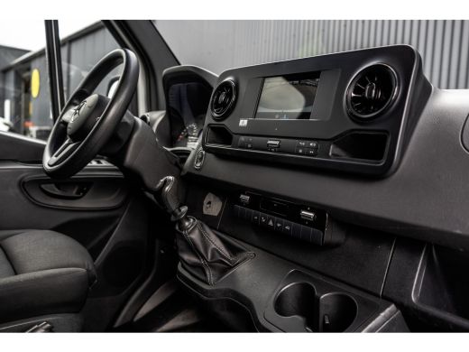 Mercedes-Benz Sprinter 311 CDI | L2H2 | Camera | CarPlay | Climate | Inrichting | Omvormer | Oprijplaat | Euro 6 ActivLease financial lease
