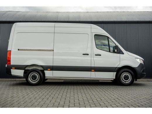Mercedes-Benz Sprinter 311 CDI | L2H2 | Camera | CarPlay | Climate | Inrichting | Omvormer | Oprijplaat | Euro 6 ActivLease financial lease