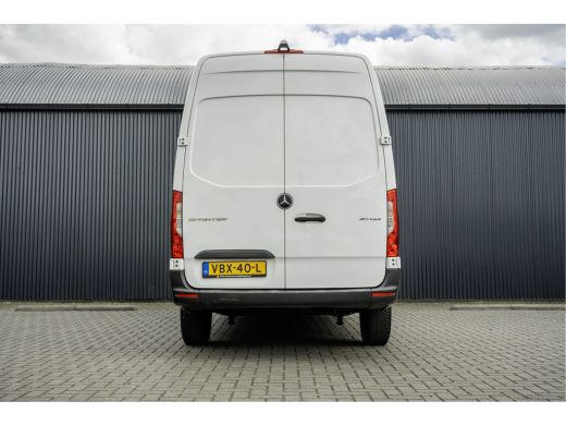 Mercedes-Benz Sprinter 311 CDI | L2H2 | Camera | CarPlay | Climate | Inrichting | Omvormer | Oprijplaat | Euro 6 ActivLease financial lease