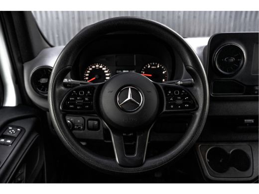 Mercedes-Benz Sprinter 314 CDI L3 Bakwagen met laadklep | Automaat | Mbux | Carplay | Camera | Navigatie | Climate | Cru... ActivLease financial lease