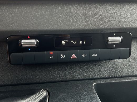 Mercedes-Benz Sprinter 316 CDI 164 PK RWD 3.5T / L2H2 / 1e EIG. / 2.8 TONS TREKHAAK / INRICHTING / AIRCO / CRUISE / NAVI... ActivLease financial lease