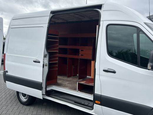 Mercedes-Benz Sprinter 316 CDI 164 PK RWD 3.5T / L2H2 / 1e EIG. / 2.8 TONS TREKHAAK / INRICHTING / AIRCO / CRUISE / NAVI... ActivLease financial lease