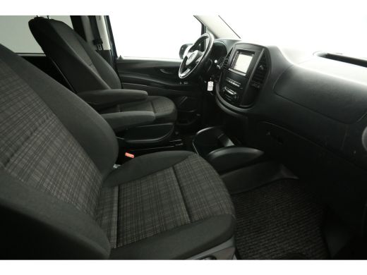 Mercedes-Benz Vito 114 CDI Lang | Automaat | DC | 5-Zits | Airco | Camera | Cruise | Carplay | PDC | Trekhaak | 17"LMV ActivLease financial lease