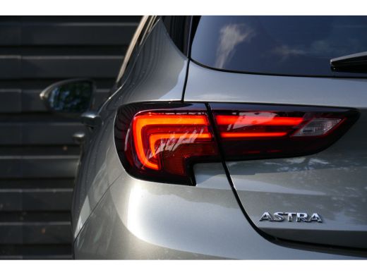 Opel Astra 1.2 TURBO 130PK 5-DRS LAUNCH ELEGANCE / NAVI / LED / CLIMA / PDC / 17"LMV / CAMERA / AGR / WINTER... ActivLease financial lease