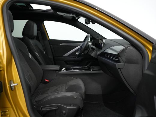 Opel Astra 1.2 Turbo Hybrid Level 4 Ultimate 136pk e-DSC AUTOMAAT | ADAPTIVE CRUISE CONTROL | PANORAMA DAK |... ActivLease financial lease