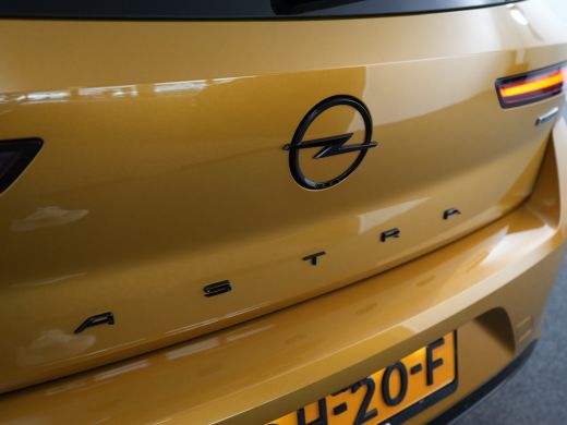 Opel Astra 1.2 Turbo Hybrid Level 4 Ultimate 136pk e-DSC AUTOMAAT | ADAPTIVE CRUISE CONTROL | PANORAMA DAK |... ActivLease financial lease
