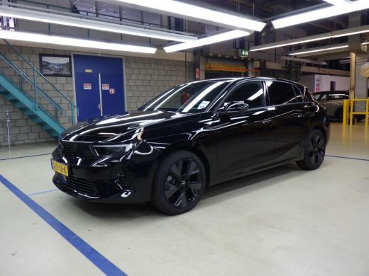 Opel Astra Electric 54 kWh GS 156pk | Navigatie | AGR-Comfortstoel | Stuur/Stoelverwarming | Adaptive Cruise...