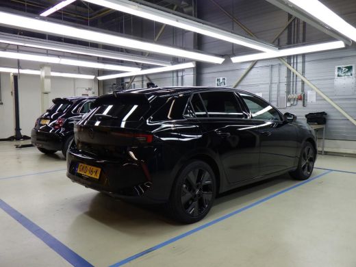 Opel Astra Electric 54 kWh GS 156pk | Navigatie | AGR-Comfortstoel | Stuur/Stoelverwarming | Adaptive Cruise... ActivLease financial lease