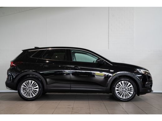 Opel Grandland X 1.2 Turbo Innovation | Trekhaak | Camera | Parkeersensoren | Navigatie | Apple Carplay & Android ... ActivLease financial lease