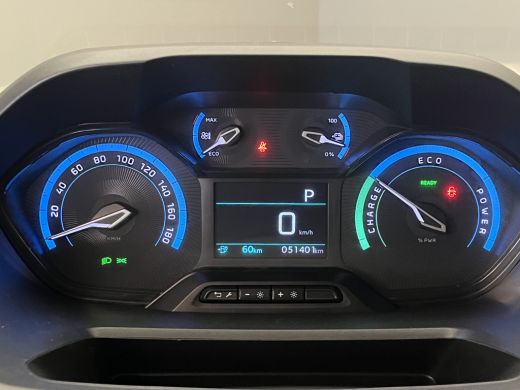 Peugeot Partner 136 L1 50 kWh Groot Scherm | Carplay | Parkeersensoren Achter | Airco | Cruise | Zitplaatsen voor... ActivLease financial lease