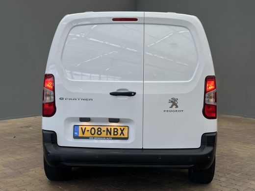 Peugeot Partner 136 L1 50 kWh Groot Scherm | Carplay | Parkeersensoren Achter | Airco | Cruise | Zitplaatsen voor... ActivLease financial lease