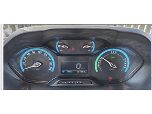 Peugeot Partner 136 L1 50 kWh Groot Scherm | Carplay | Parkeersensoren Achter | Airco | Cruise | Zitplaatsen voor... ActivLease financial lease