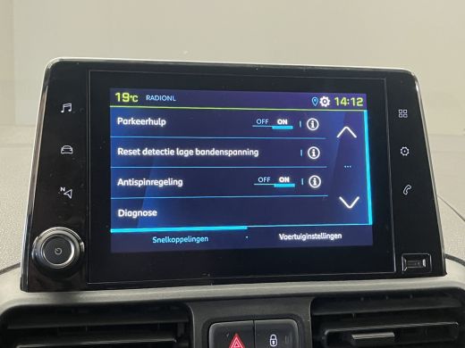 Peugeot Partner 136 L1 50 kWh Groot Scherm | Carplay | Parkeersensoren Achter | Airco | Cruise | Zitplaatsen voor... ActivLease financial lease