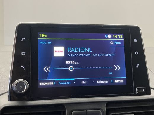 Peugeot Partner 136 L1 50 kWh Groot Scherm | Carplay | Parkeersensoren Achter | Airco | Cruise | Zitplaatsen voor... ActivLease financial lease