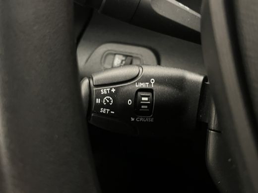 Peugeot Partner 136 L1 50 kWh Groot Scherm | Carplay | Parkeersensoren Achter | Airco | Cruise | Zitplaatsen voor... ActivLease financial lease